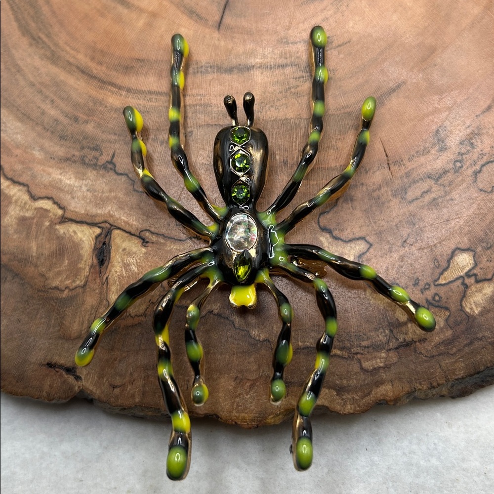 Spider Tarantula Brooch Green Black Enamel Green Rhinestones Goldtone C Clasp